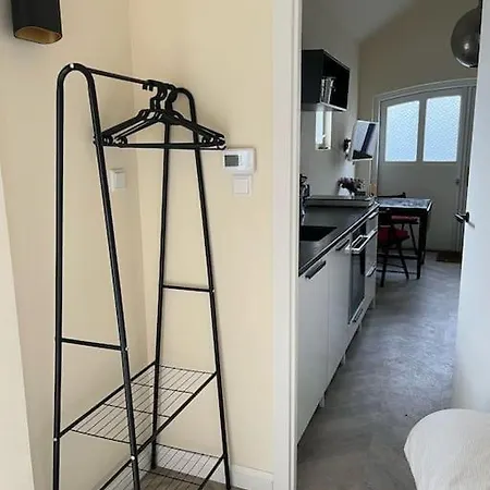 Renovated & Private Tinyhouse Den Haag Short Stay Appartment Exterior photo